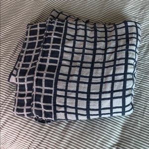 Women’s light scarf